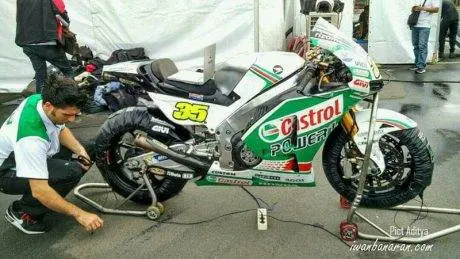 cal-crutchlow-indonesia-3