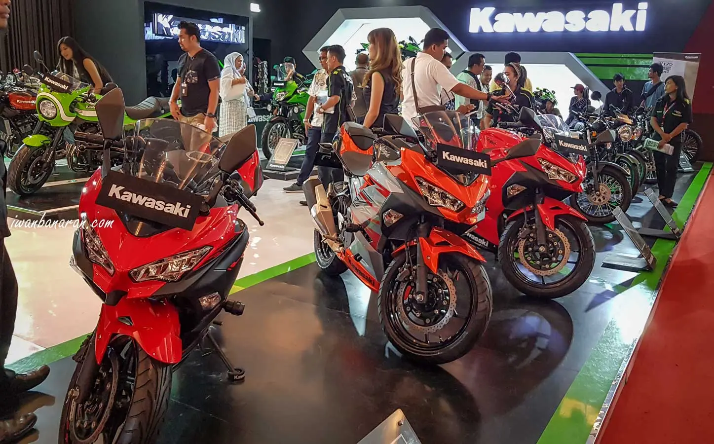 IIMS 2018 : Mengintip Booth Kawasaki, aura Ninjanya kental bangettt