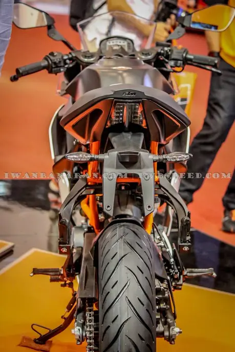 KTM Duke dan RC200 (33)