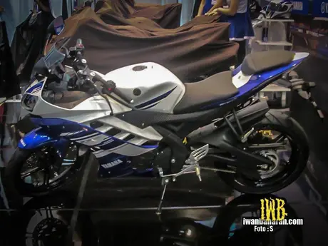 R15