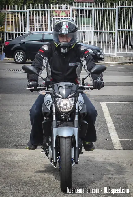 Yamaha MT25 (5)