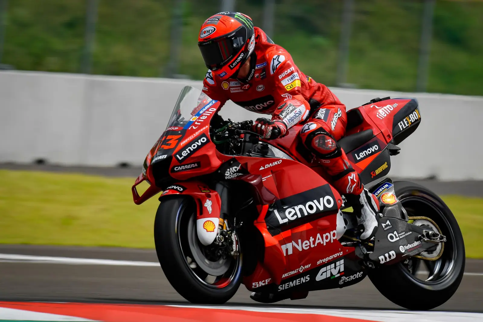 Pecco Bagnaia salah pilih ban !! ? Aku gugup saat hujan turun? ? keluhnya