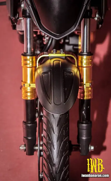 honda sonic modifikasi black matte (3)