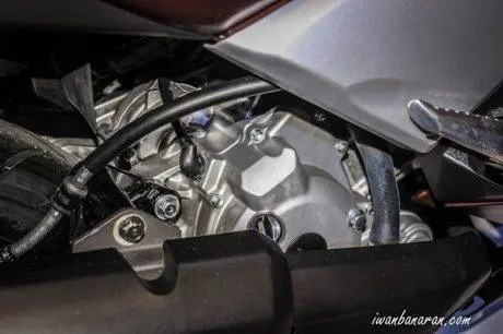 yamaha-x-max250-imos-2016-10