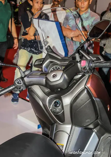 yamaha-x-max250-imos-2016-7