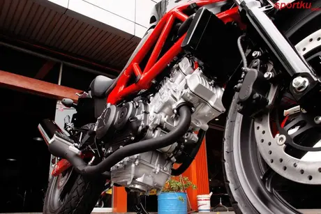 Bocor alus…next motorsport 150cc Honda bermesin SOHC