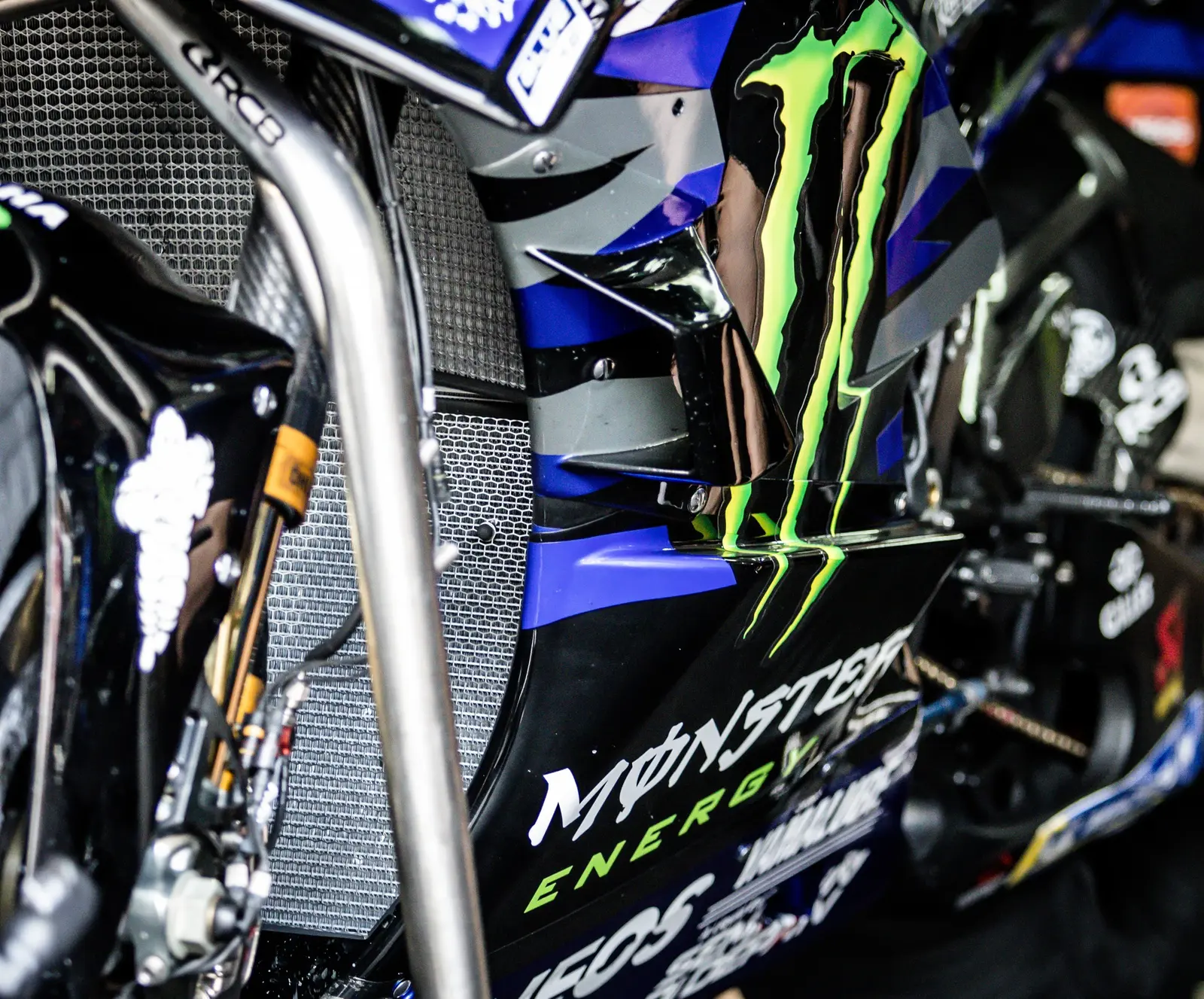 YZR-M1 Pasca Sepang : Mesin kencang ternyata bikin mumet Yamaha
