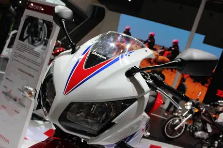 CBR300R-unveiled-specifications