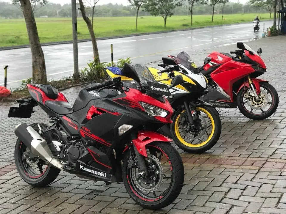 Penjualan Februari 2018 : Kawasaki new Ninja 250 kesurupan