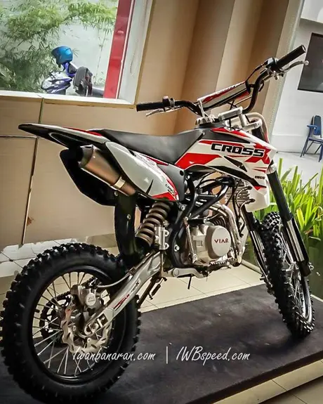 cross X150SF