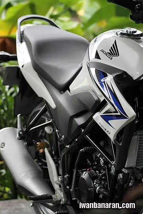 CB150