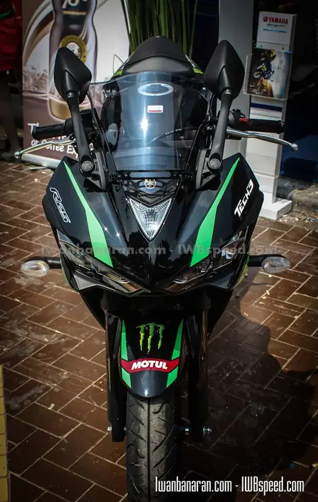 Yamaha R25 versi Motogp (2)