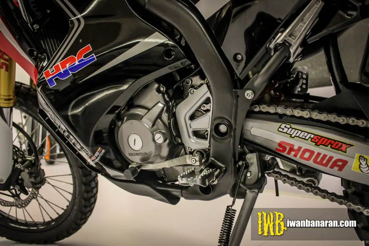 Mega gallery Honda new CRF250 Rally….USD Showa 43mm, kokoh tenan