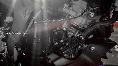 suzuki-gsx150r-56