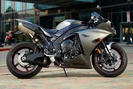 146_1209+2013-yamaha-yzf-r1