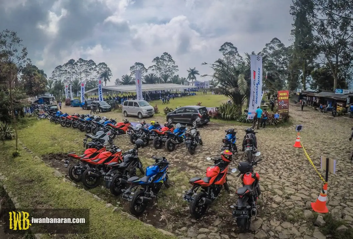 Suzuki bike Meet 2017… — GSX Club Indonesia terbentuk. Wah….ada RGR150 juga cak