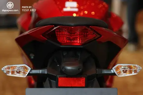 Kawasaki_Z250_13