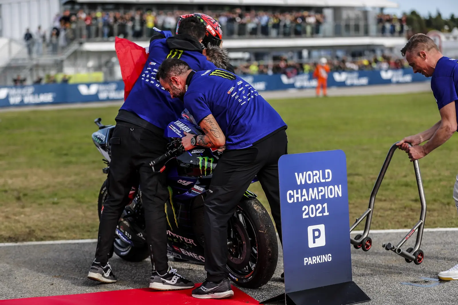 Yamaha Puji setinggi langit Fabio — ” Dia mirip Rossi” ujarnya. Wowww