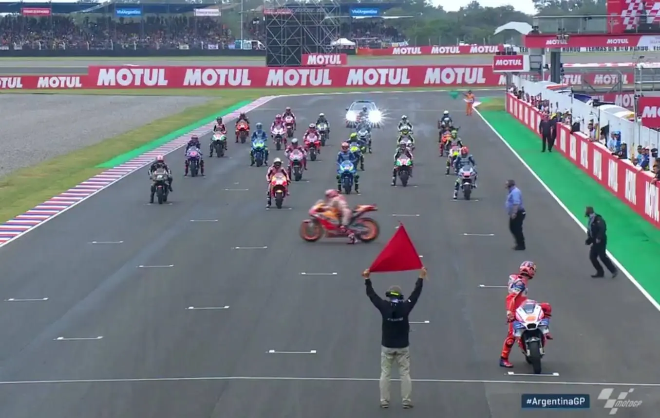Motogp Argentina 2018 : Cal Crutchlow juara, Rins luar biasa….Marquez panen penalty