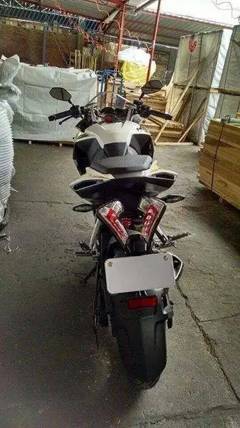 Bajaj-Pulsar-200SS-Spy-Pics-rear