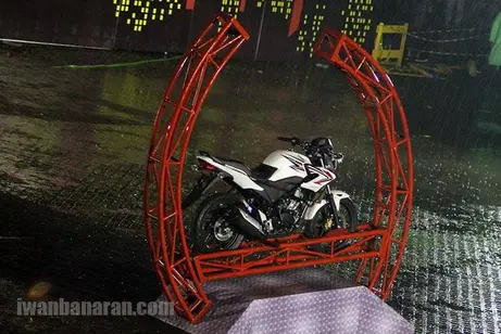 CB150R Gasibu1