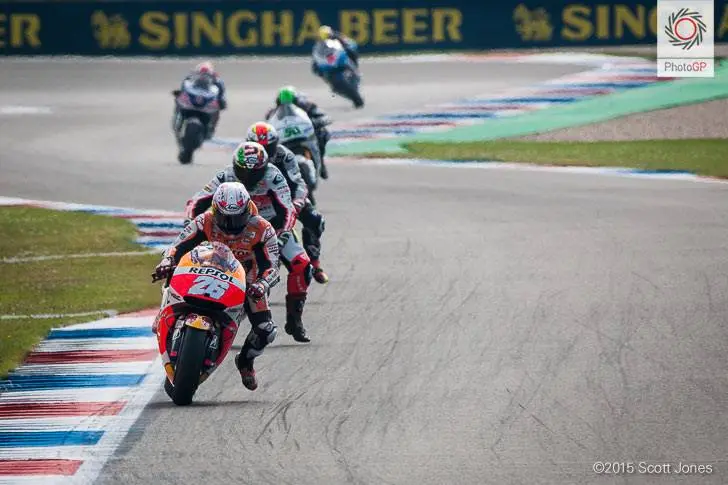 Gaya Rider membalap, Sol Sepatu Dainese Toprak sampai bolong