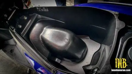 Yamaha aerox125-iwb (4)