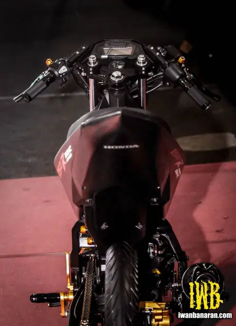 honda sonic modifikasi black matte (5)