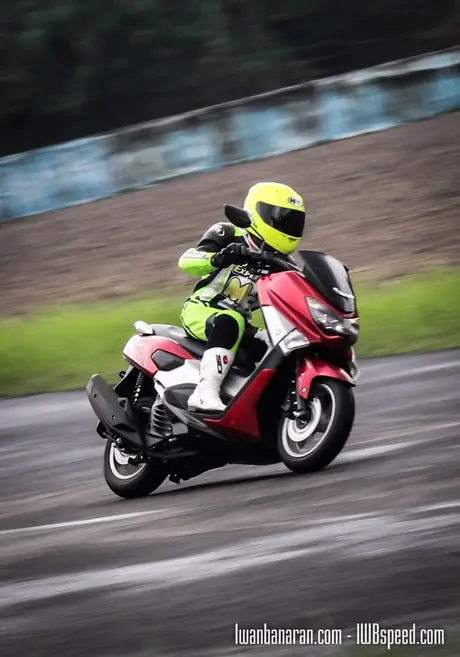Yamaha_Nmax150_ABS (2)