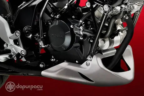 Polling….Honda CB150R vs Yamaha new Vixion, mana desain yang lebih sreg dihati??