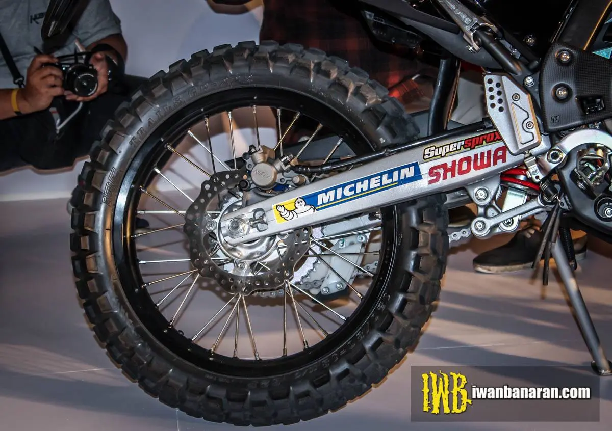 Mega gallery Honda new CRF250 Rally….USD Showa 43mm, kokoh tenan
