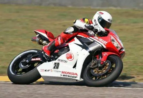 dimas ekky (2)