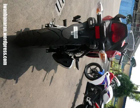 Kumpulan foto-foto CBR150r hasil jepretan diSentul….