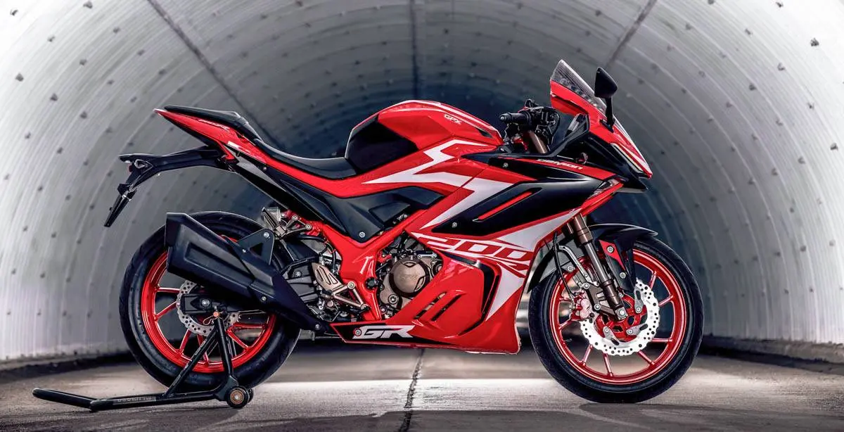 [GEGER] Thailand resmi rilis Sport Fairing GPX Demon GR200R, Gile Sangarrr