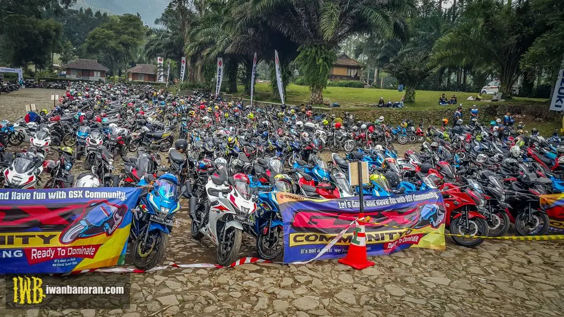 Suzuki bike Meet 2017… — GSX Club Indonesia terbentuk. Wah….ada RGR150 juga cak
