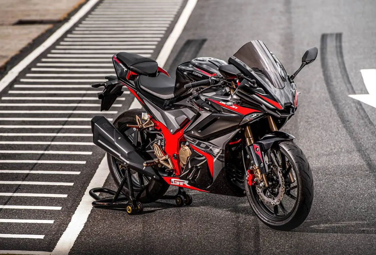 [GEGER] Thailand resmi rilis Sport Fairing GPX Demon GR200R, Gile Sangarrr