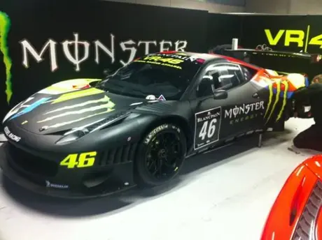 ferrari_458_italia Nih dia rupa Ferrari 458 Valentino Rossi… —