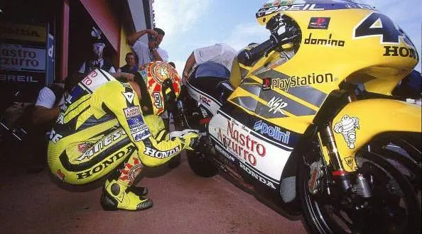 Tangis Rossi ditengah Race & perpisahan Misano, Grazie Vale… —