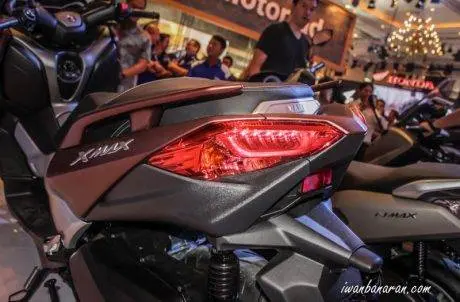 yamaha-x-max250-imos-2016-13