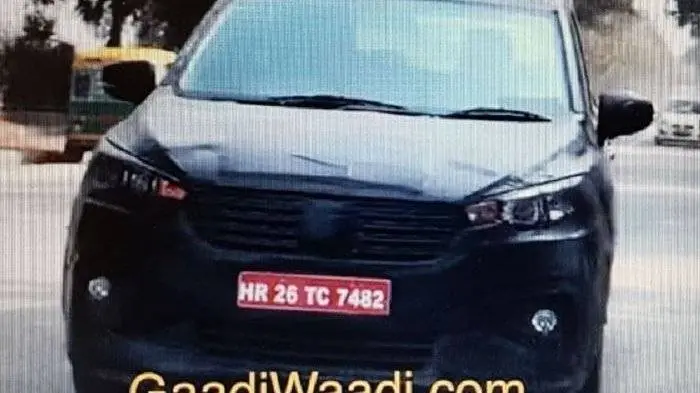 Spyshot, Suzuki new Ertiga 2018 facelift terjepret dijalanan tanah air