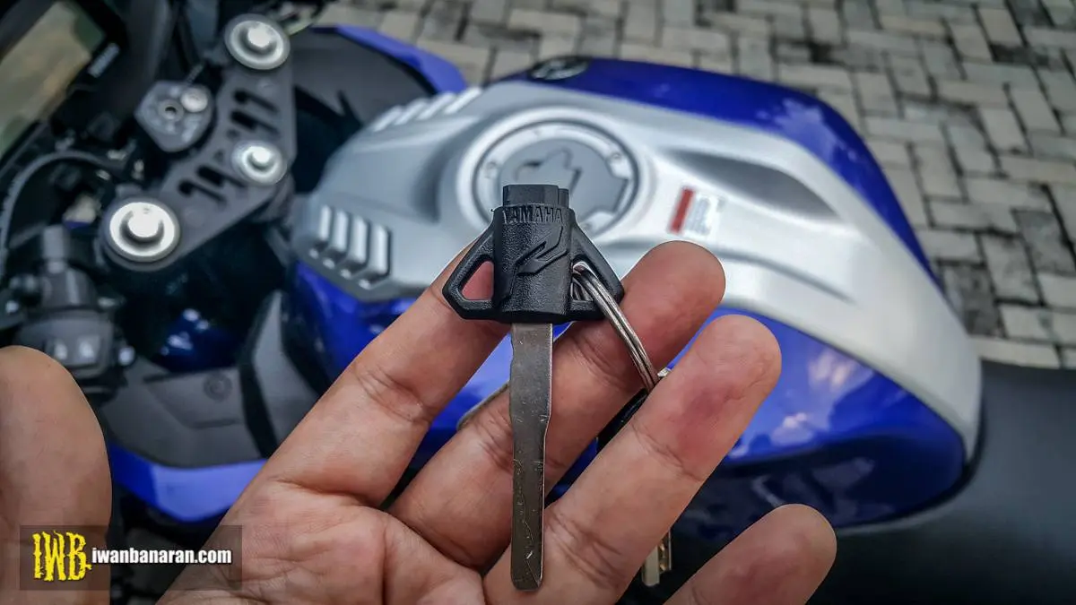 Yamaha all new R15 V3 sudah ada di newsroom IWB… — geberrr cakkkkkkk ! —