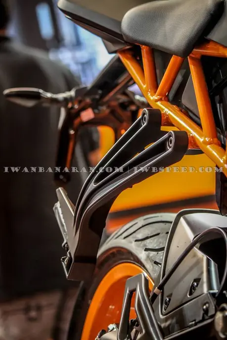 KTM Duke dan RC200 (43)