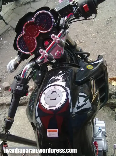Anjritttt New Yamaha Scorpio 225 ternyata aslinya cakep juga…