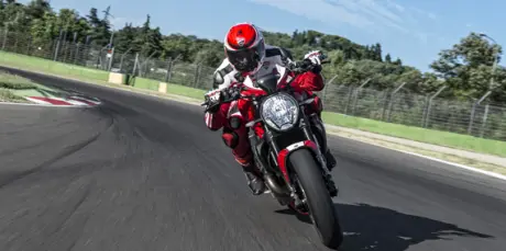 M1200R_634-Performance_Manutenzione