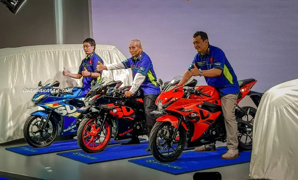Mega gallery Suzuki new GSX-R150 warna 2018, warna putih hilang