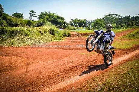 Yamaha_WR250R (5)