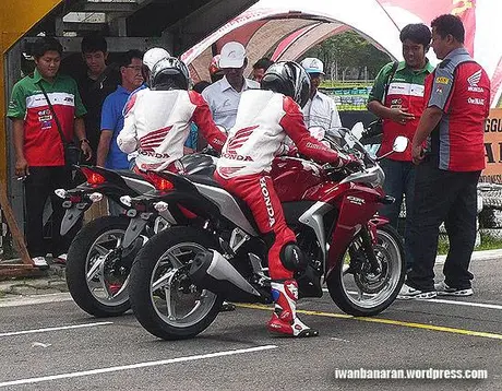 P1110548 Apakah harga CBR150r bakal dibawah 30juta???…
