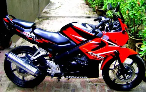 Honda CBR150 BU turun harga!…