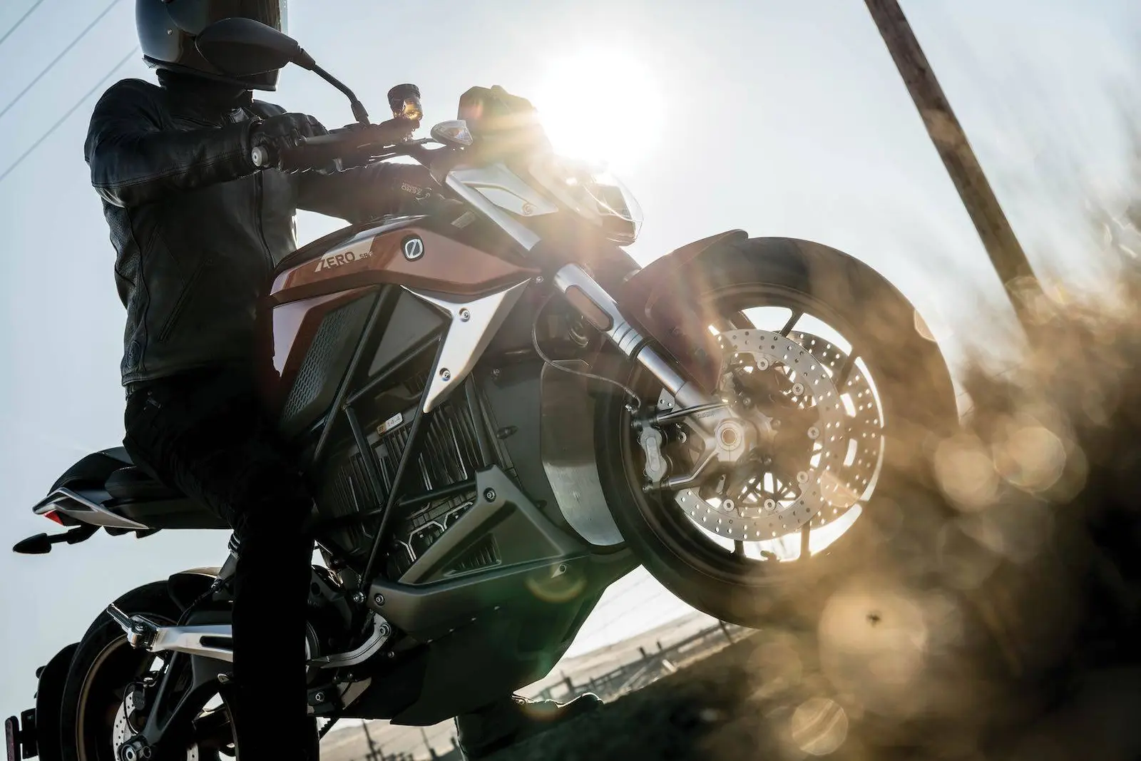 Motor listrik Street Fighter Zero SR/F ini resmi dirilis dengan harga 230 jutaan