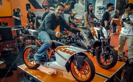 KTM Duke dan RC200 (2)
